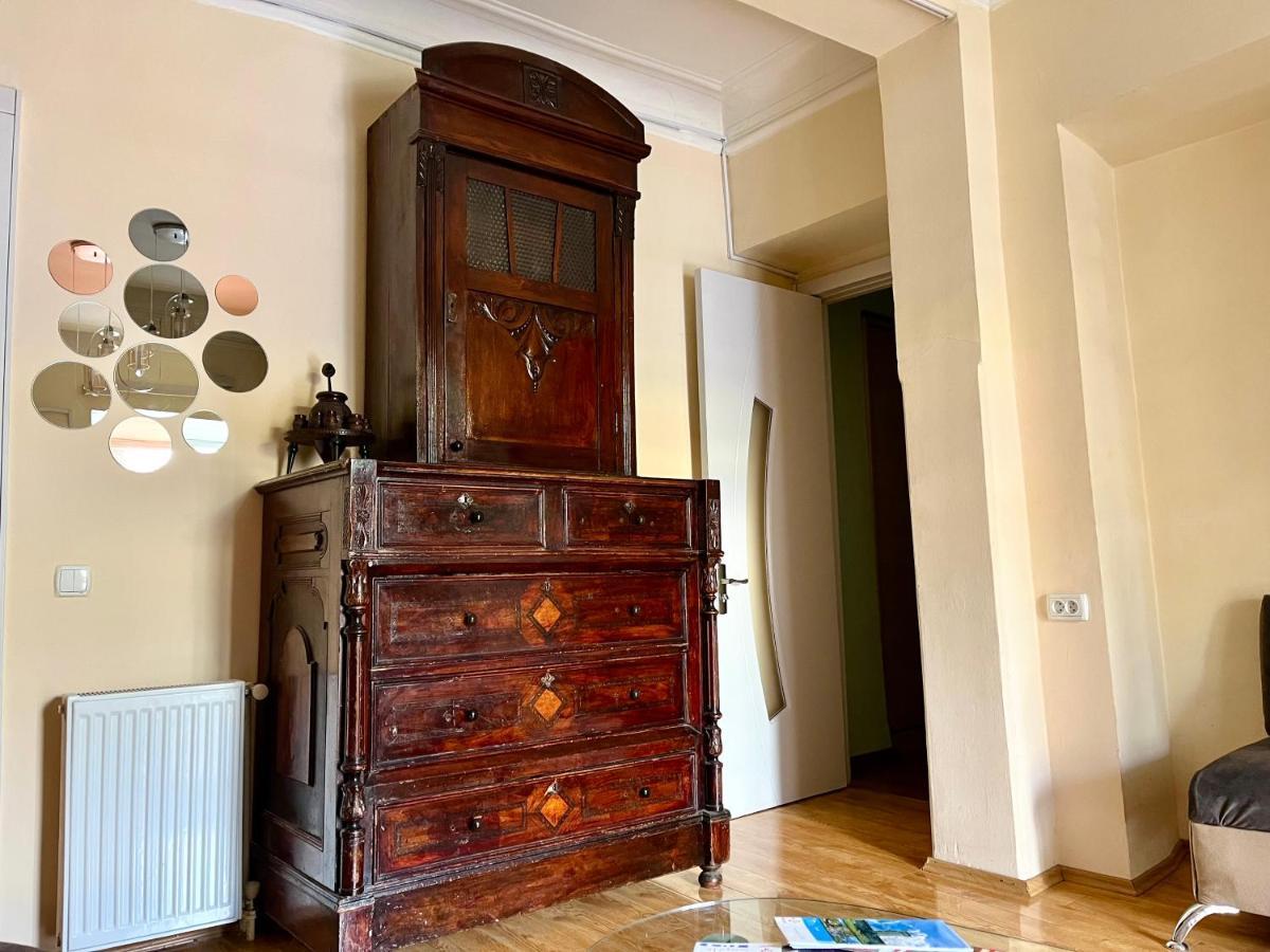 Apartment In Old Tbilisi Orbeliani Square Zewnętrze zdjęcie