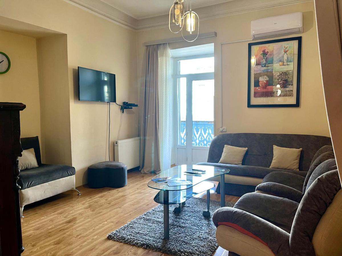 Apartment In Old Tbilisi Orbeliani Square Zewnętrze zdjęcie